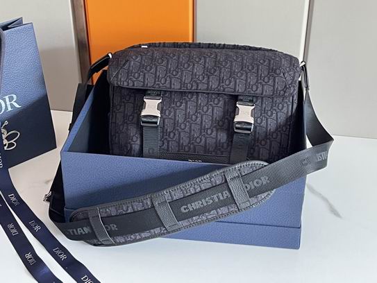Dior Explorer 93353 31x21x8cm wz