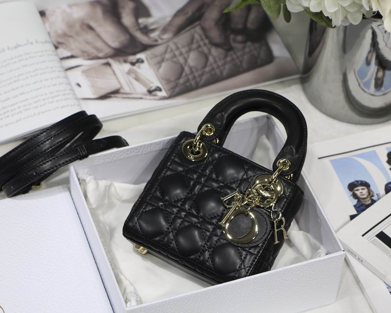 DIOR M6007 12x10x5cm yz.