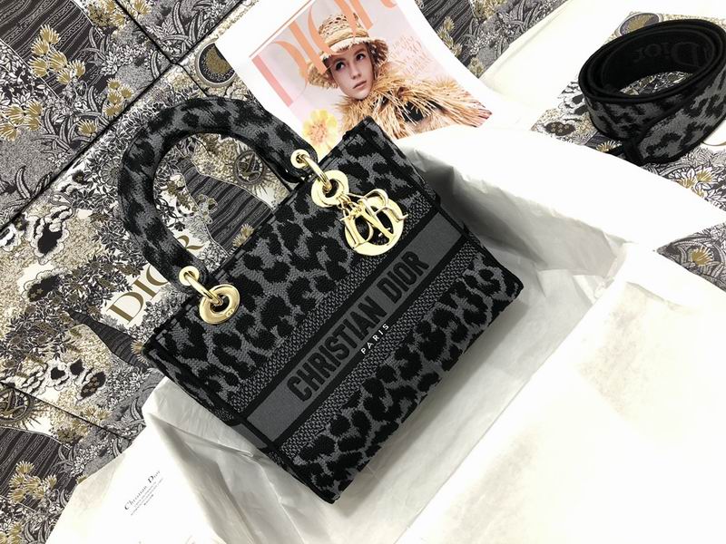 DIOR M0565 24x20x11cm yz.