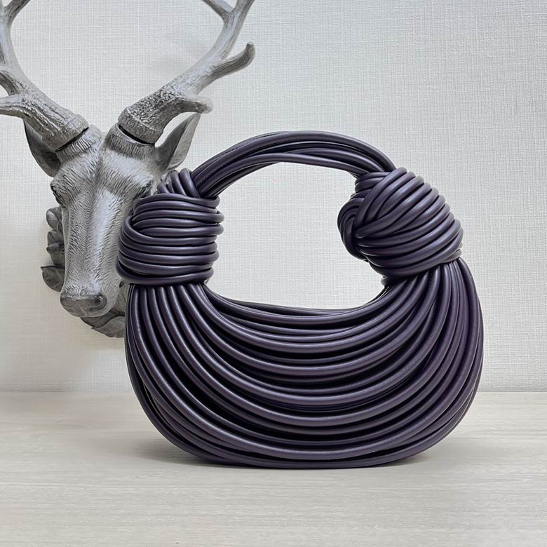 680934 22x15.5x6.5cm DL 7