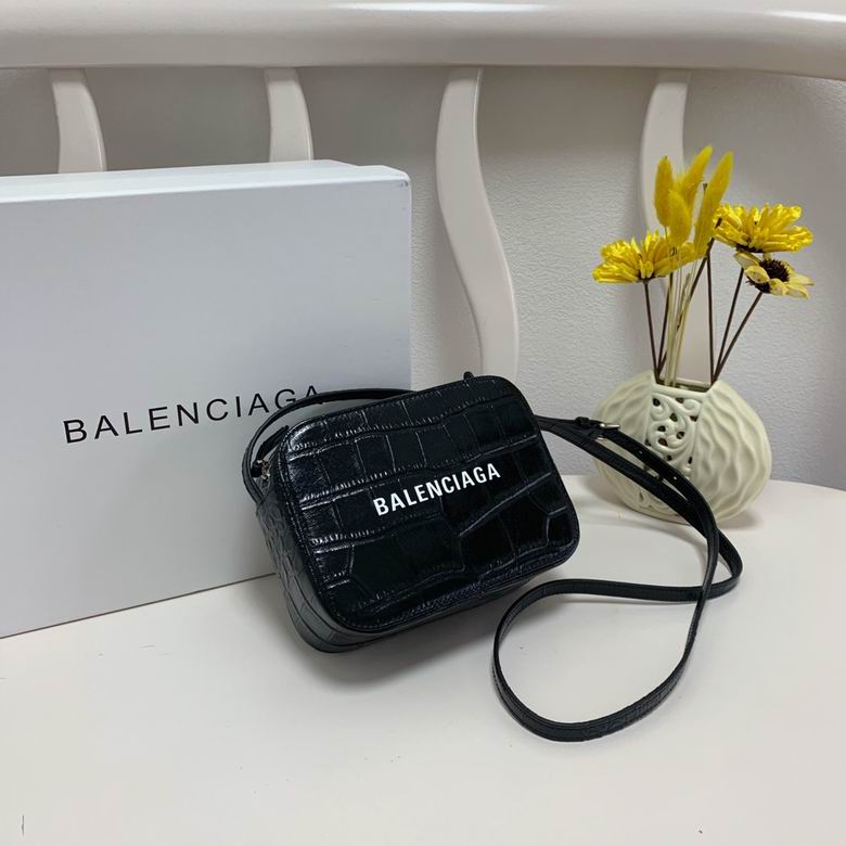 Everyday Camera Mini 20cm FY 4