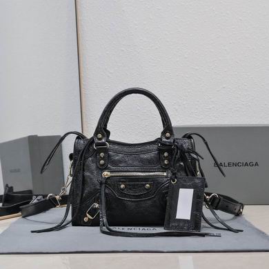 24cm 082104 GY 1