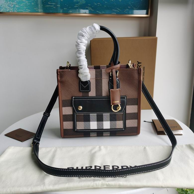 Burberry 23x8x19cm HQ