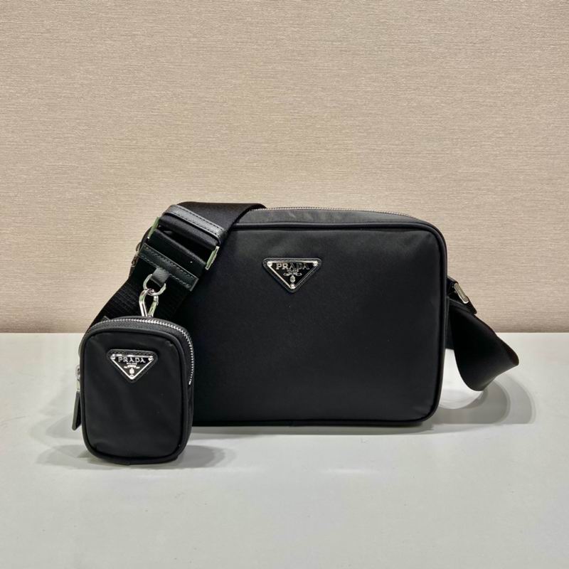 Re-Nylon Saffiano 2VH142 25x19x7cm ap 07