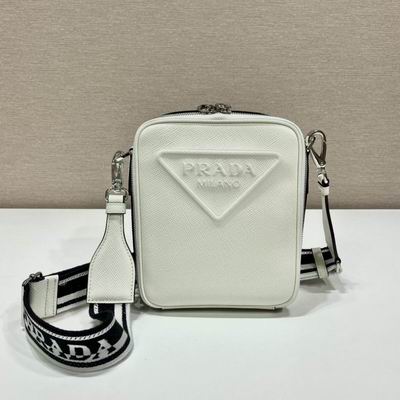 Saffiano 2VH154 19x16x5.5cm ap 04