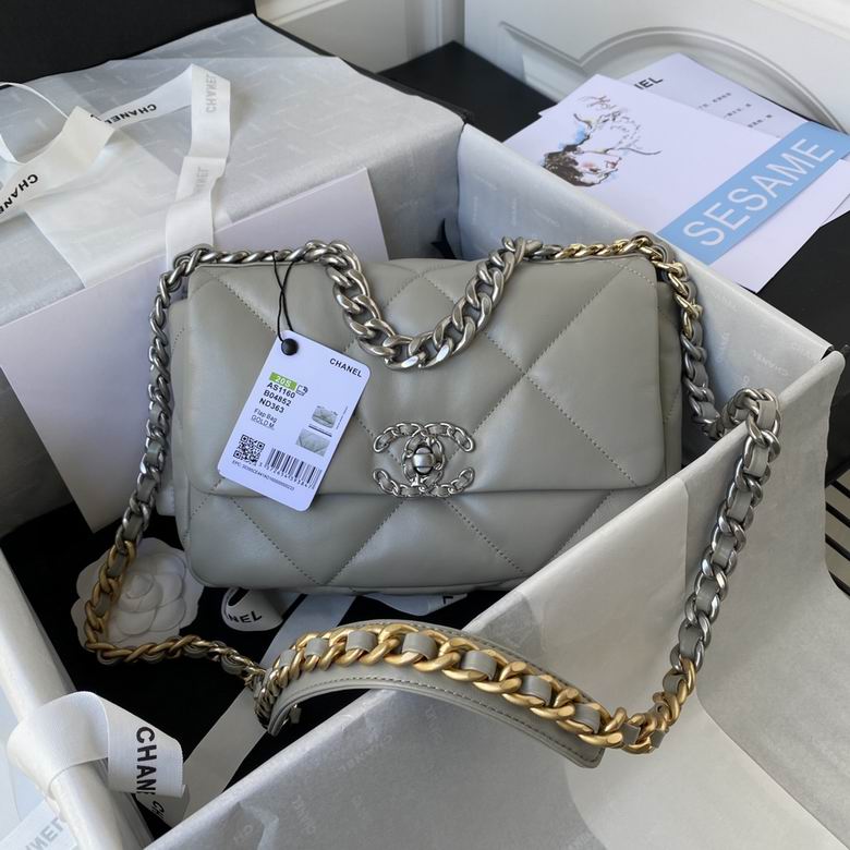 CHANEL 19 26cm AL