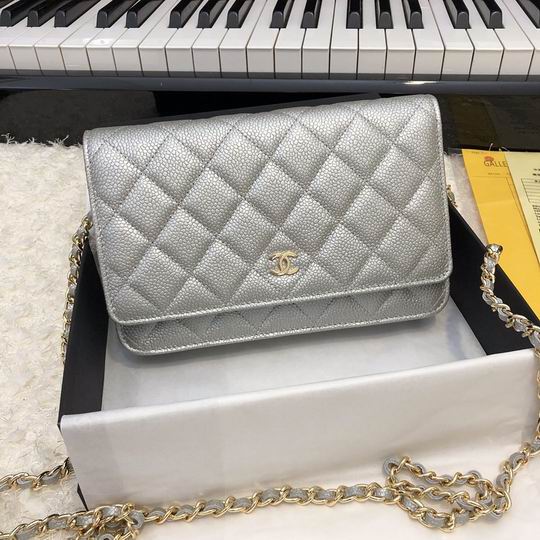 Wallet on chain 33814 19x12.5cm al44