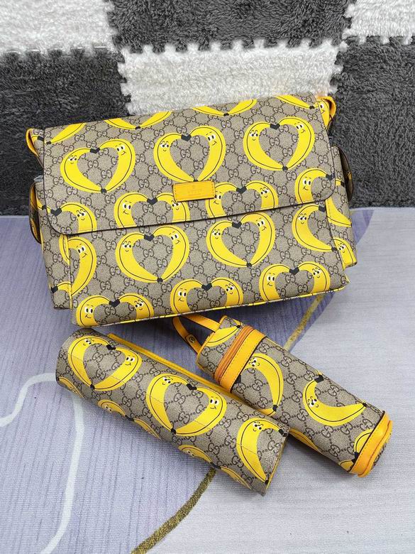 Gucci 42x30x15cm CX 10