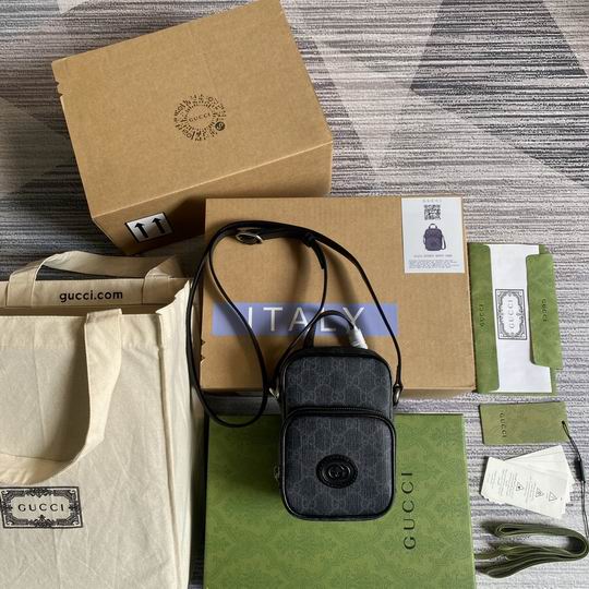 Gucci 672952 12x16x7cm CN