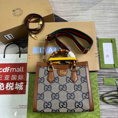 702721 27X24X11cm MP-3