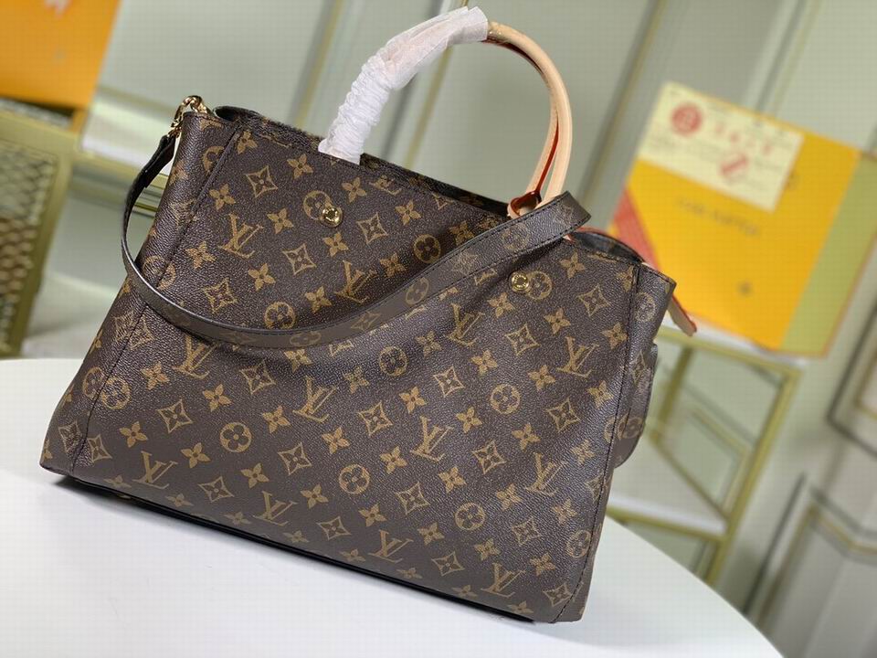 Montaigne M41055 29x20x13 bc