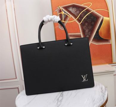 7890 39X30X8cm WP