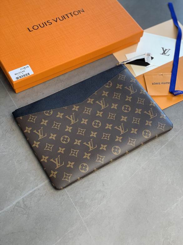 M62048 29.5X21X1cm YG