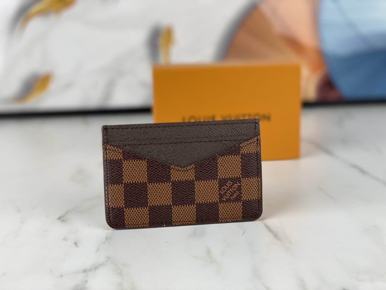 M60166 11X7X0.6cm YG 4