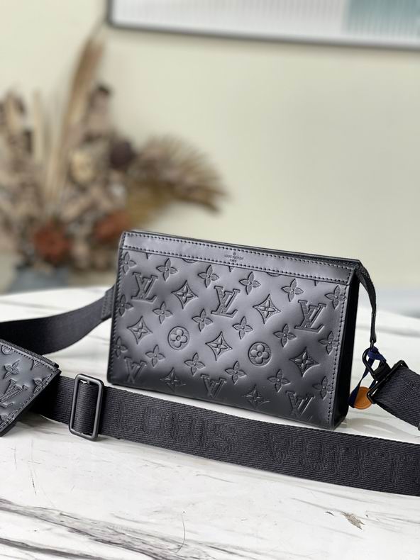 Pochette Voyage M81115 22x14.5x4.5 cm gf