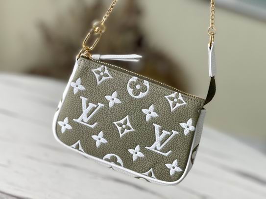 Pochette Accessoires M81284 15.5x10.5x4cm gf