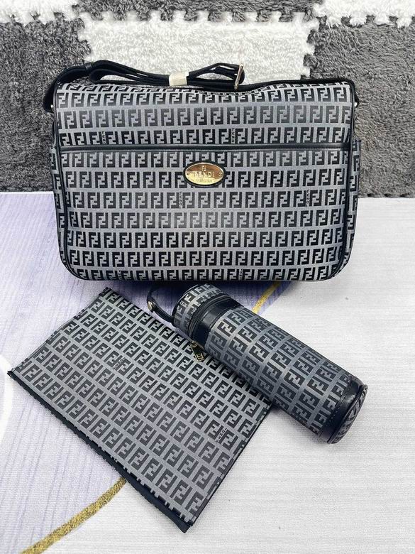 Fendi 40x30x15cm CX  1