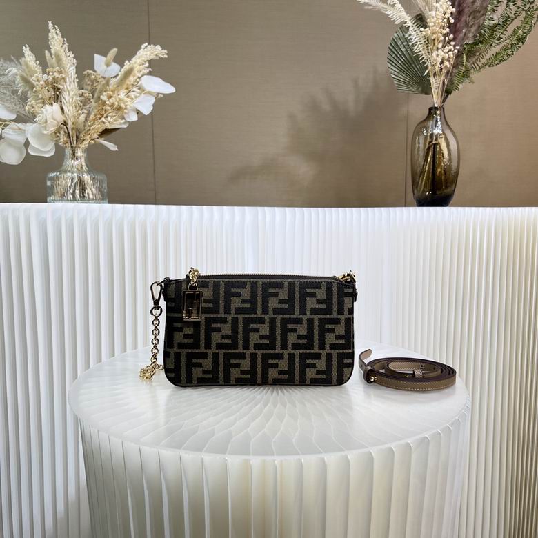 S073 20X3X13cm H