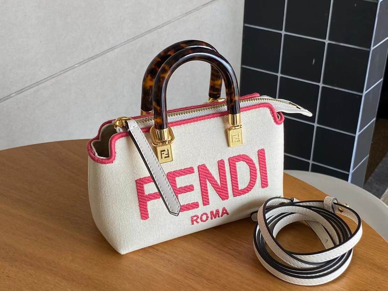 8BS067B135 17X18X8cm H