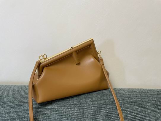 M80019 32.5X15X23.5cm M80018 26X9.5X18cm SF 8