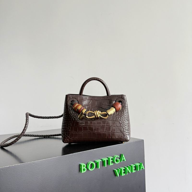 777614 22x15.5x9cm T1