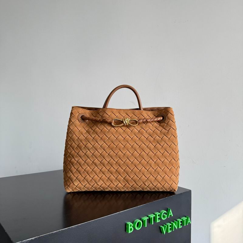 743572 32x24x12cm T4