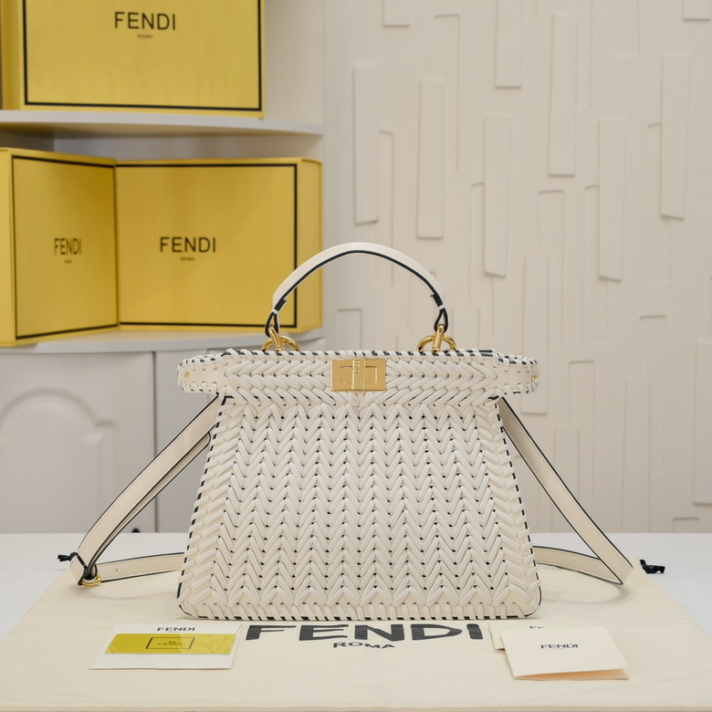 Fendi 3318 27x15x6cm ww2