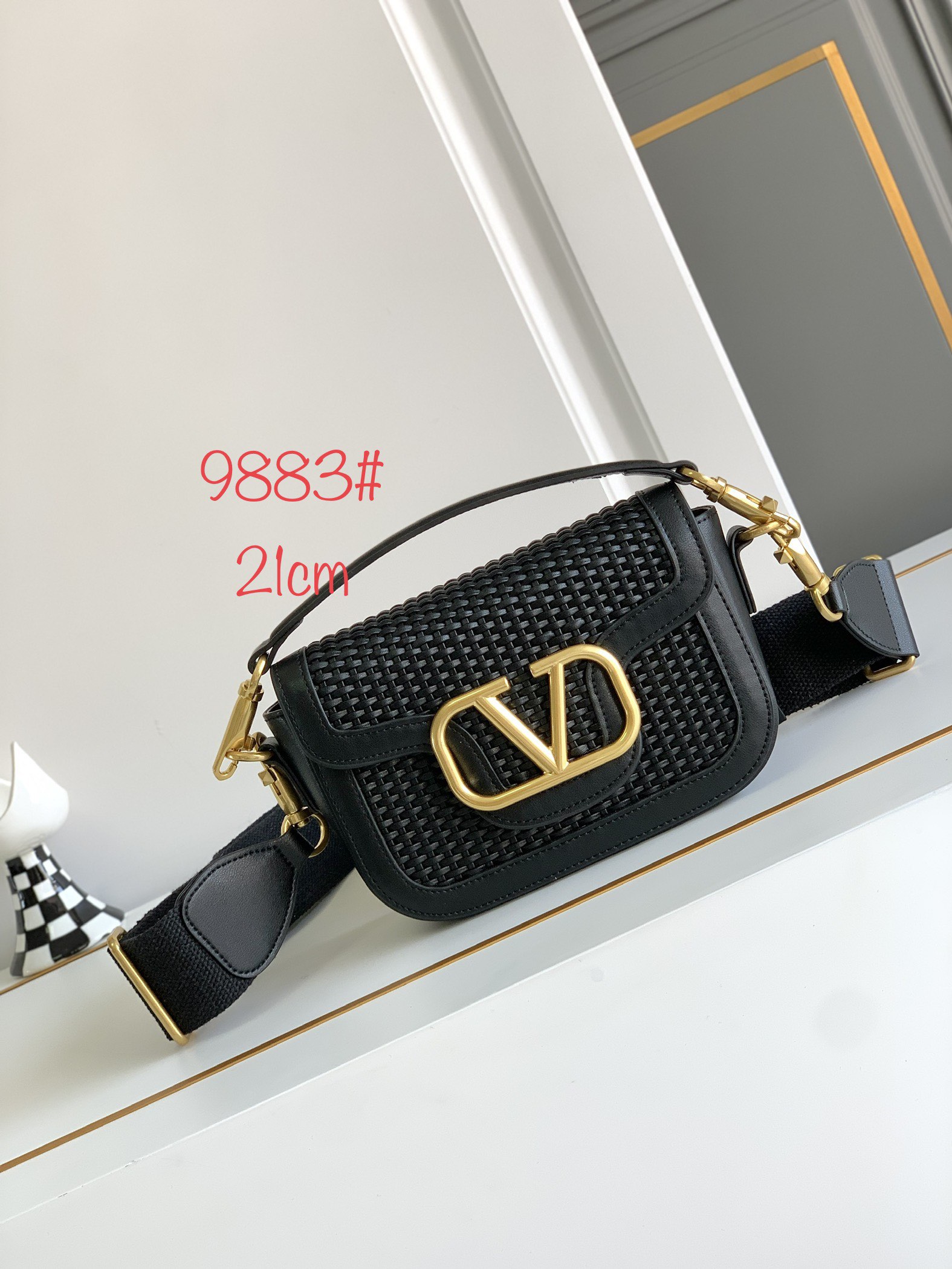 Val 9883 21x18x8cm ww4