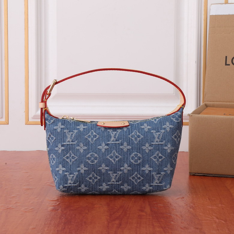 Hills Pochette M82949 20.5x6x16cm ww
