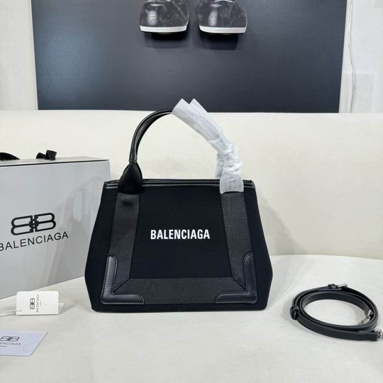 Balenciaga 27x22x12cm zy