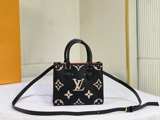 OnTheGo M46993 18x15x8.5cm ss1