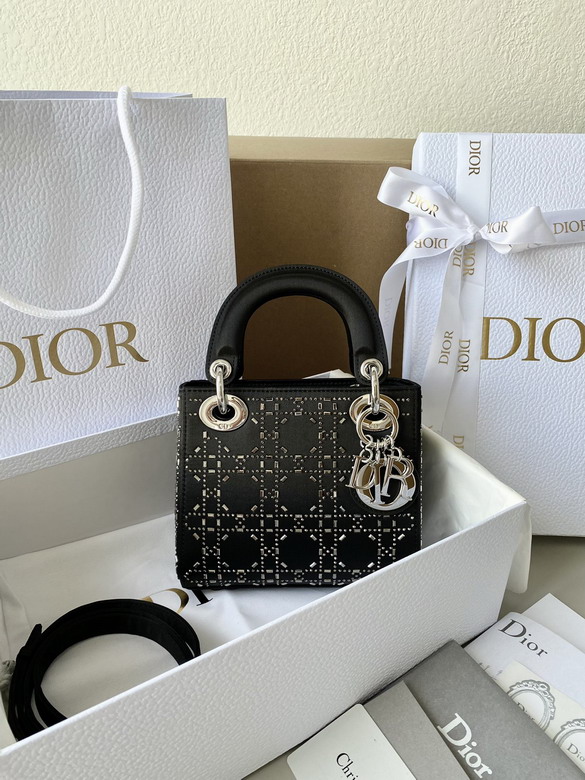 Dior 1004 17x15x7cm wz