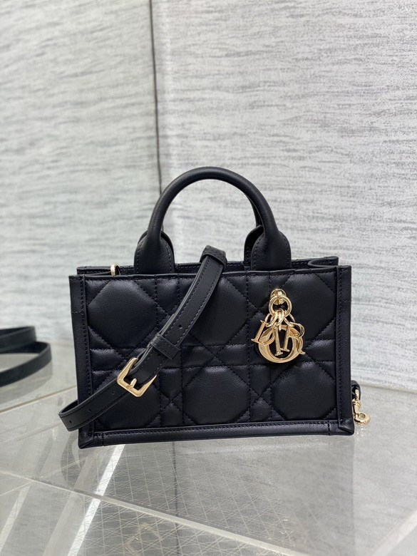 Dior 7001 21.5x7.5x13cm wz1