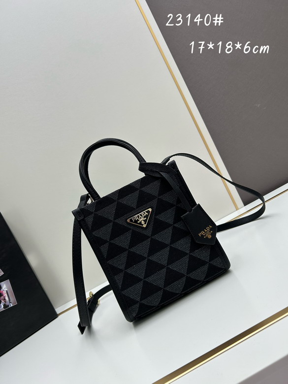 Prada 23140 17x18x6cm jj