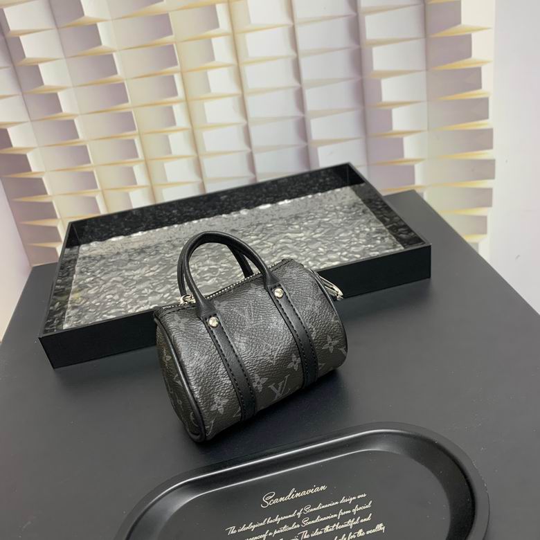 082204 XMY 11