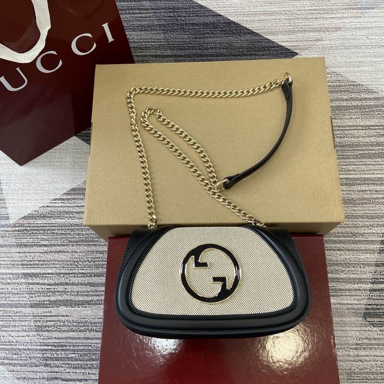 815711 21.5X11X8cm MP 4colour