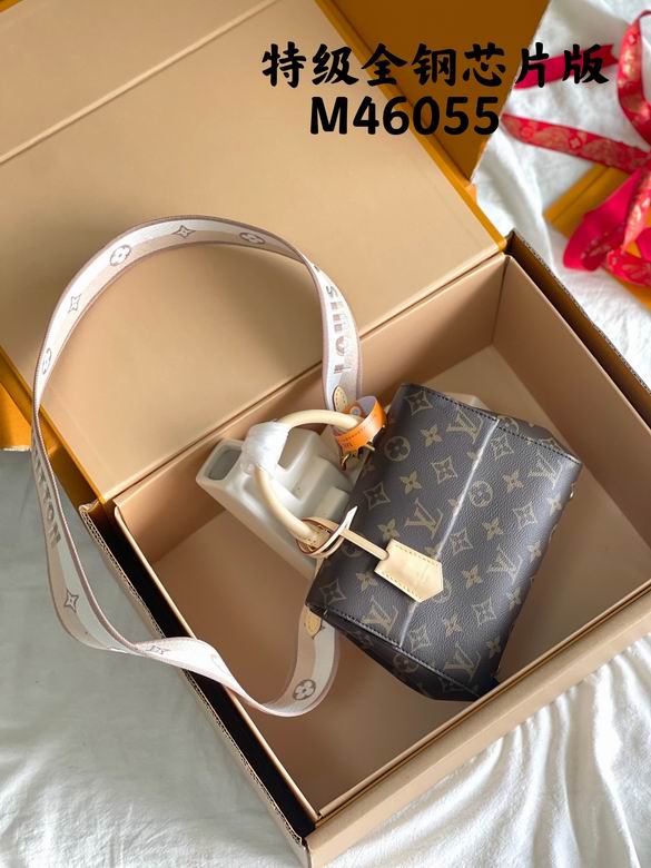 M46055 20X16X7.5cm YG