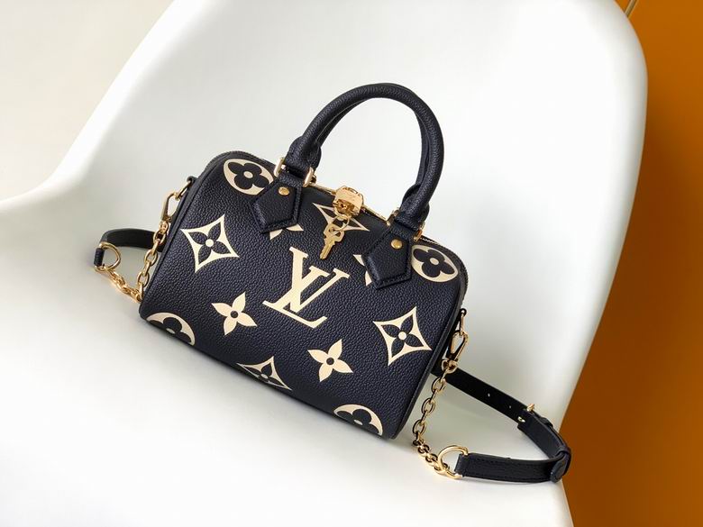 M47048 20.5X13.5X12cm WP