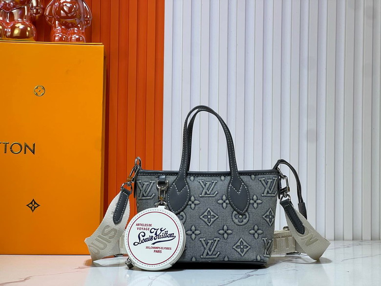Neverfull M46705 24x14x9cm ss.