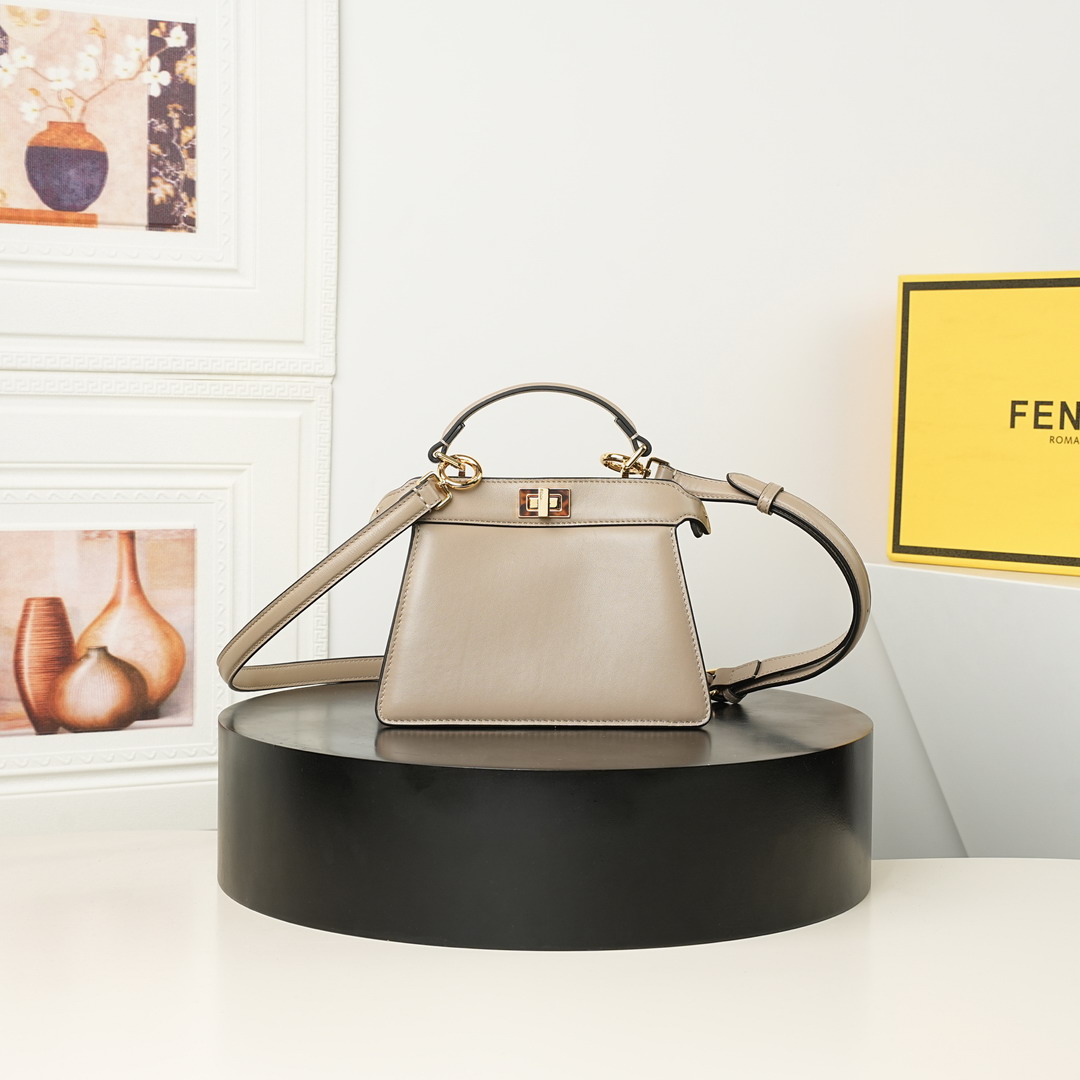 Fendi peekaboo 007 20cm jj2