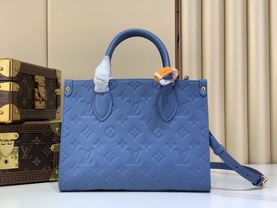 On M45653 25x19x11.5cm gf