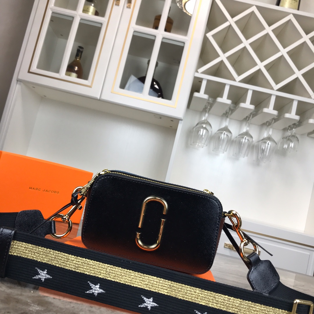 Marc Jacobs 0500 22x13x8cm cd29
