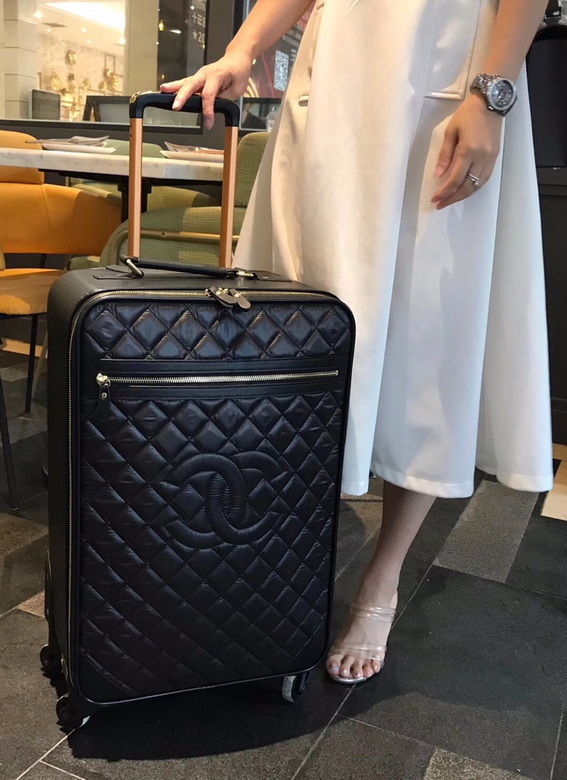 Chanel旅行箱