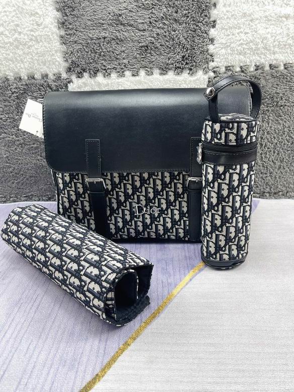 Dior 妈咪包 1:1