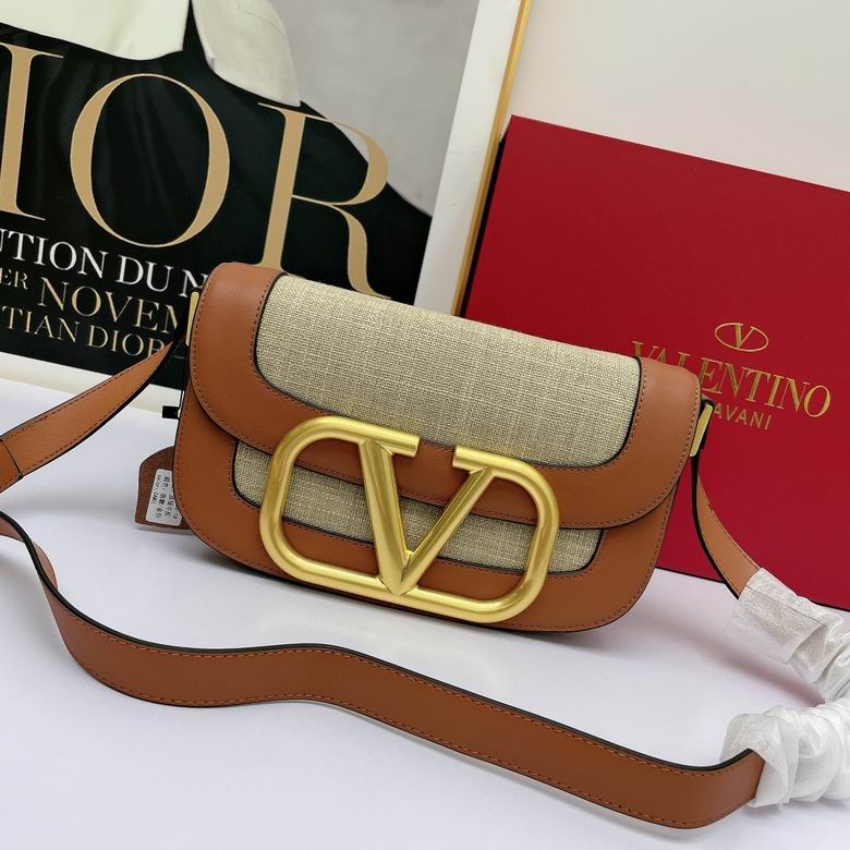 Valentino  221199 27x15x9 ww fifteen colors