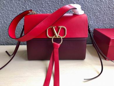 RT0004L  28x24x22 three colors