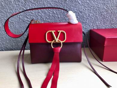 RT0004M  24x19x16 three colors