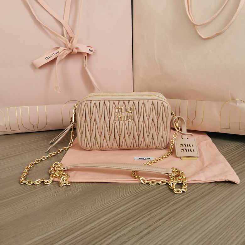 Miu Miu 18x10x5cm RF 2