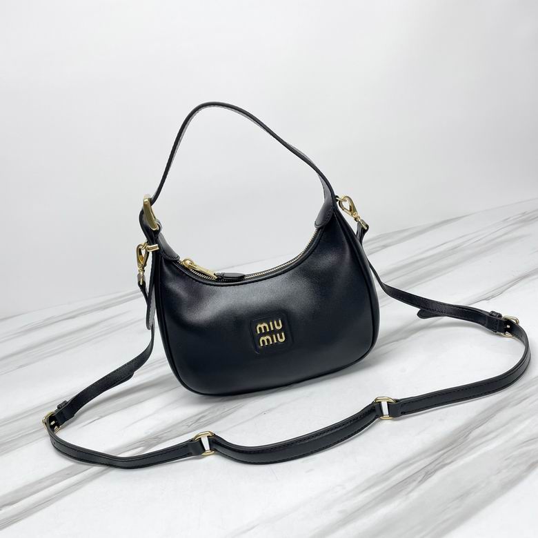 5BC161  20X17X6cm H 3色