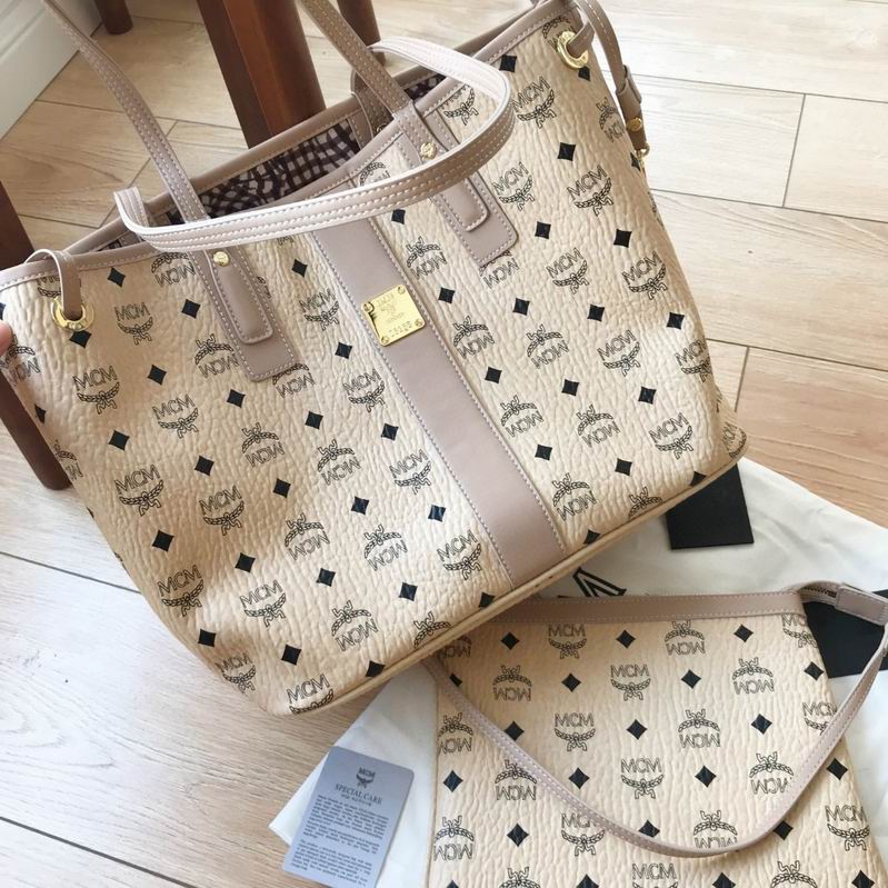 MCM  35X29X16 29X21cm dy6